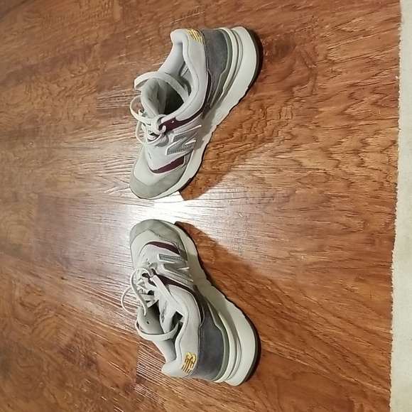 New Balance - Picture 5 of 5